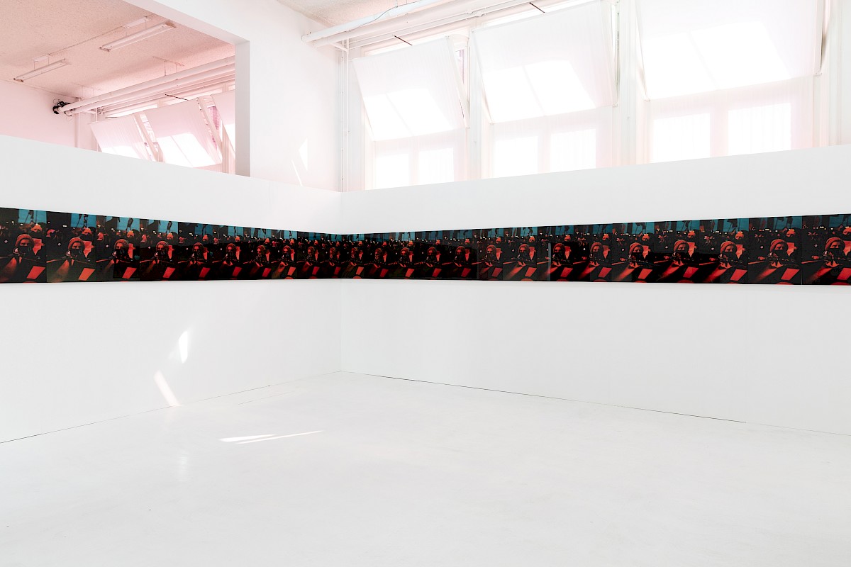 Image – Burst (Continuous Light), 2021 / 24 Lambda Prints on dibond behind perspex / 60 x 40 cm each, total installation 960 cm long / Installation Shot at Noorderlicht Fotofestival, Groningen, NL